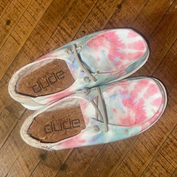 Hey Dudes Boho Mandala Wendy youth 2 slip on normcore shoes - Picture 1 of 6